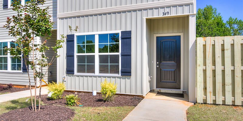 Brick townhomes at Washington Commons
